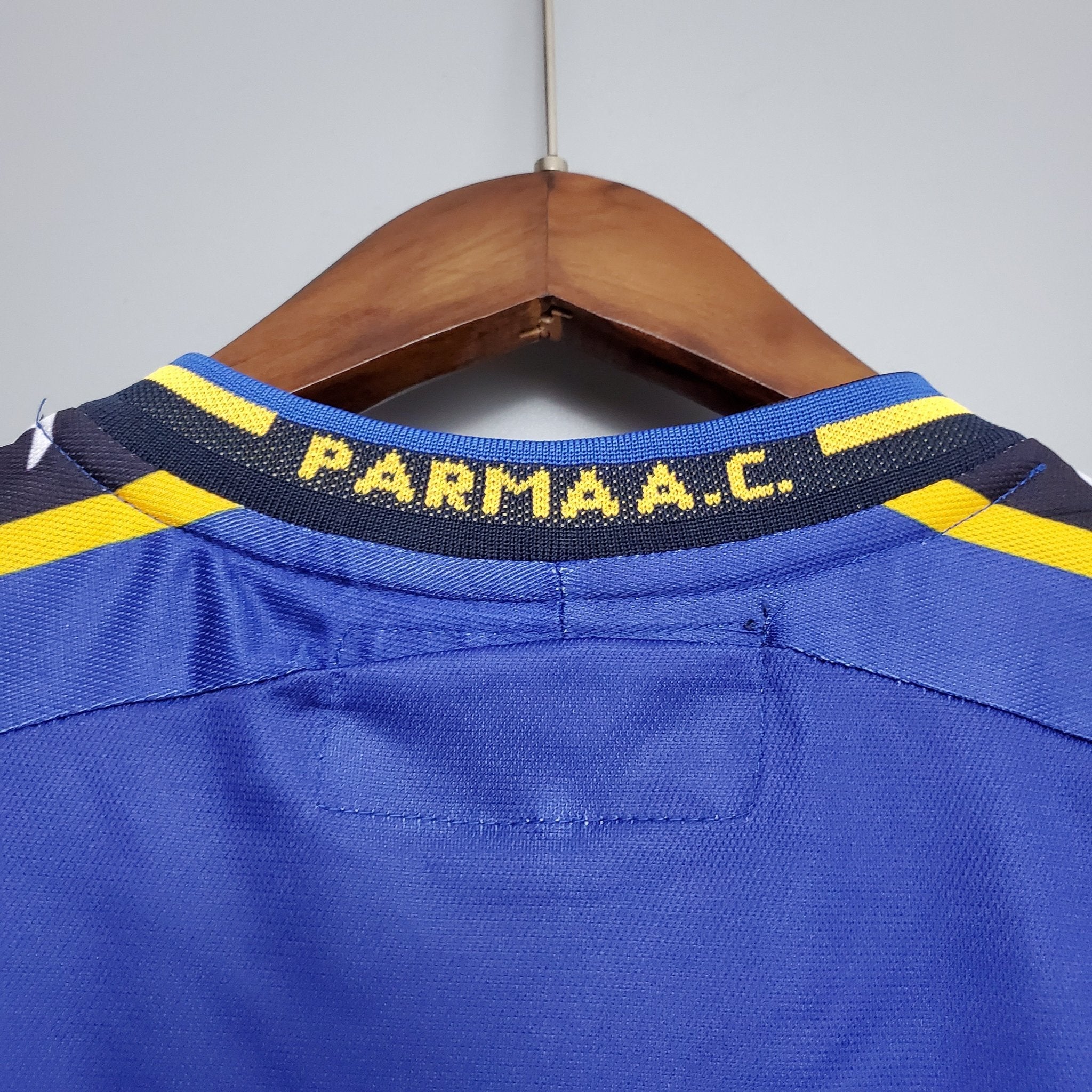 Парма - Ретро Дрес 2001/2002