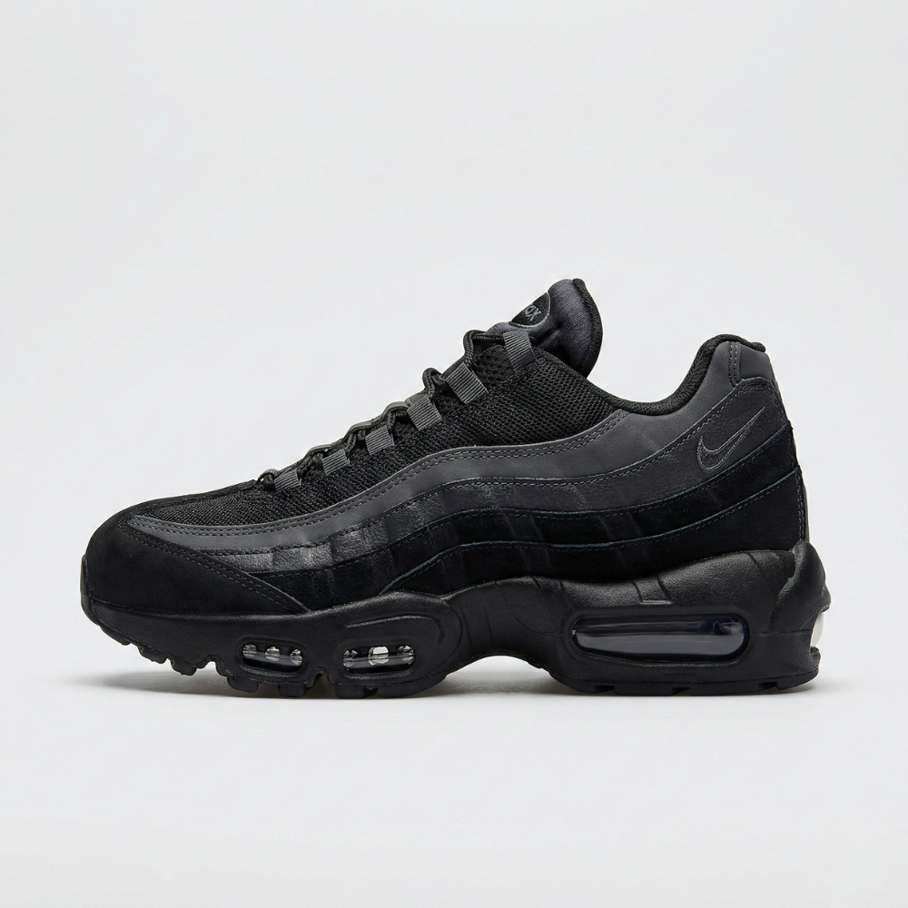 Nike Air Max 95 Essential - Triple Black
