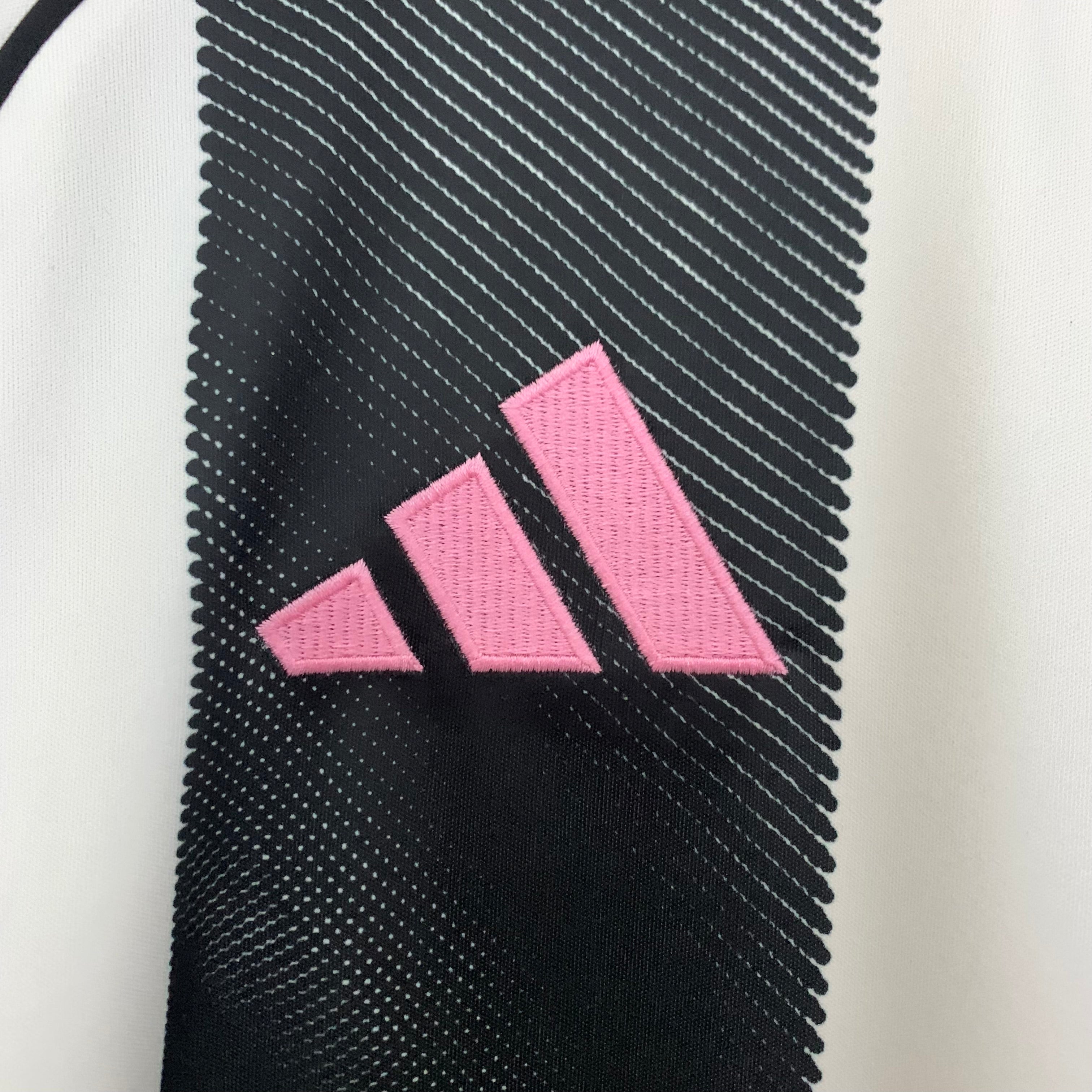 Јувентус - Домашен Дрес 25/26