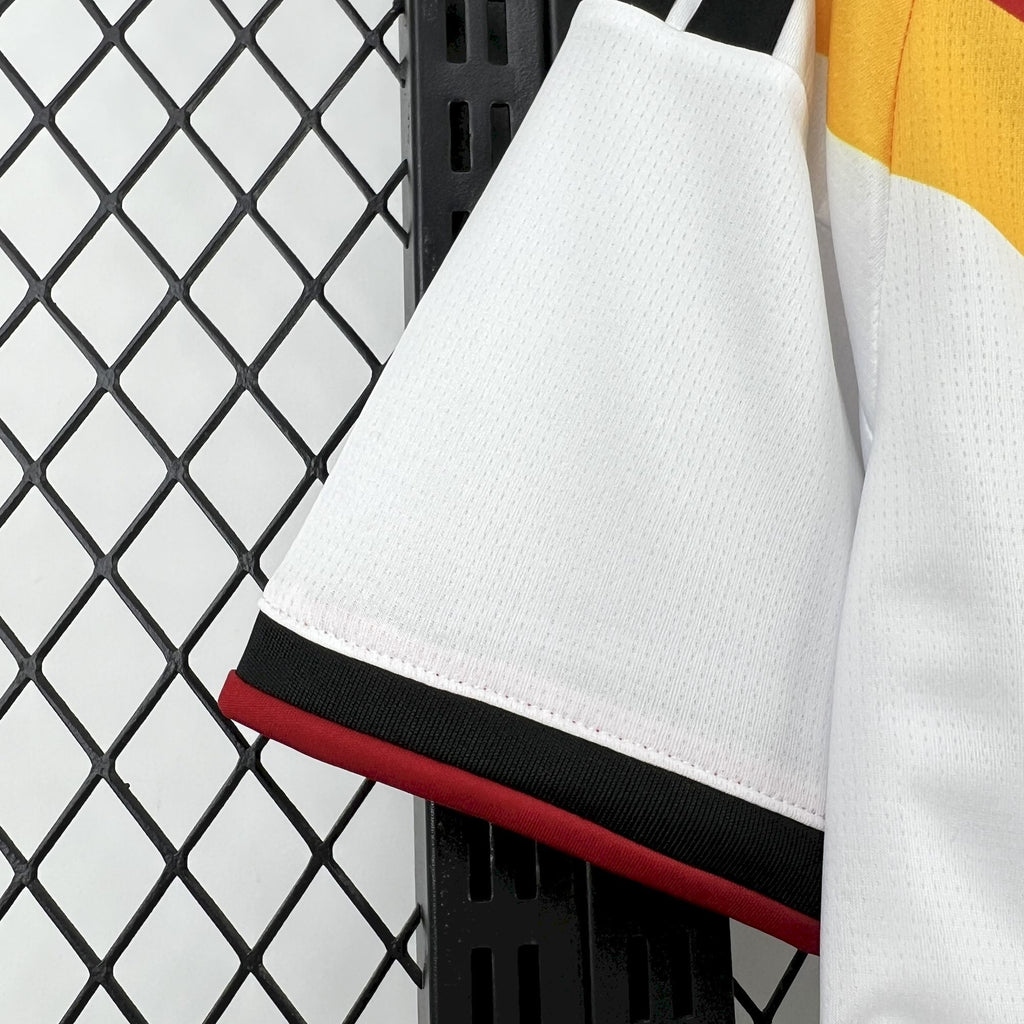 Германија 2026 - Домашен дрес