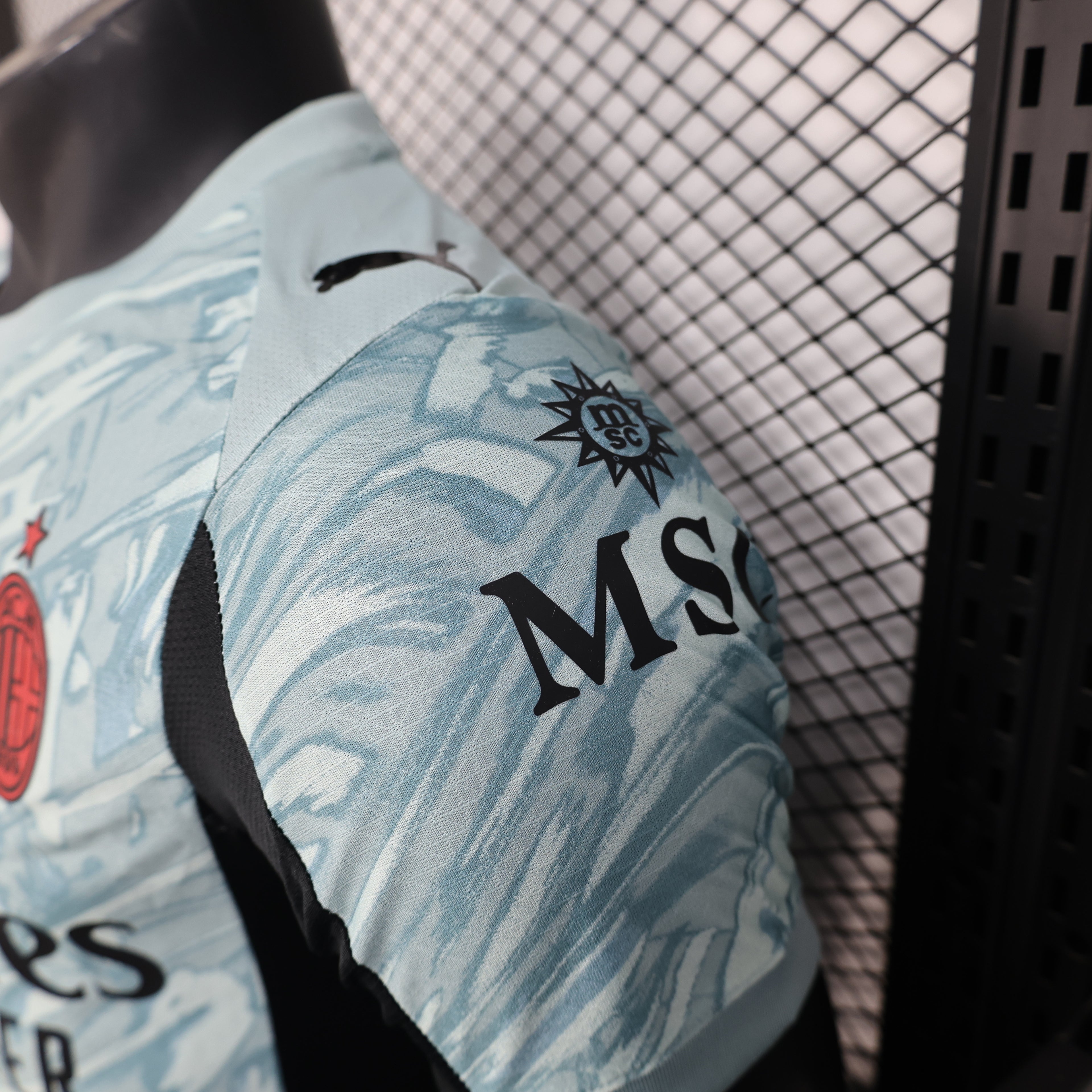 Милан - Голмански Дрес 25/26