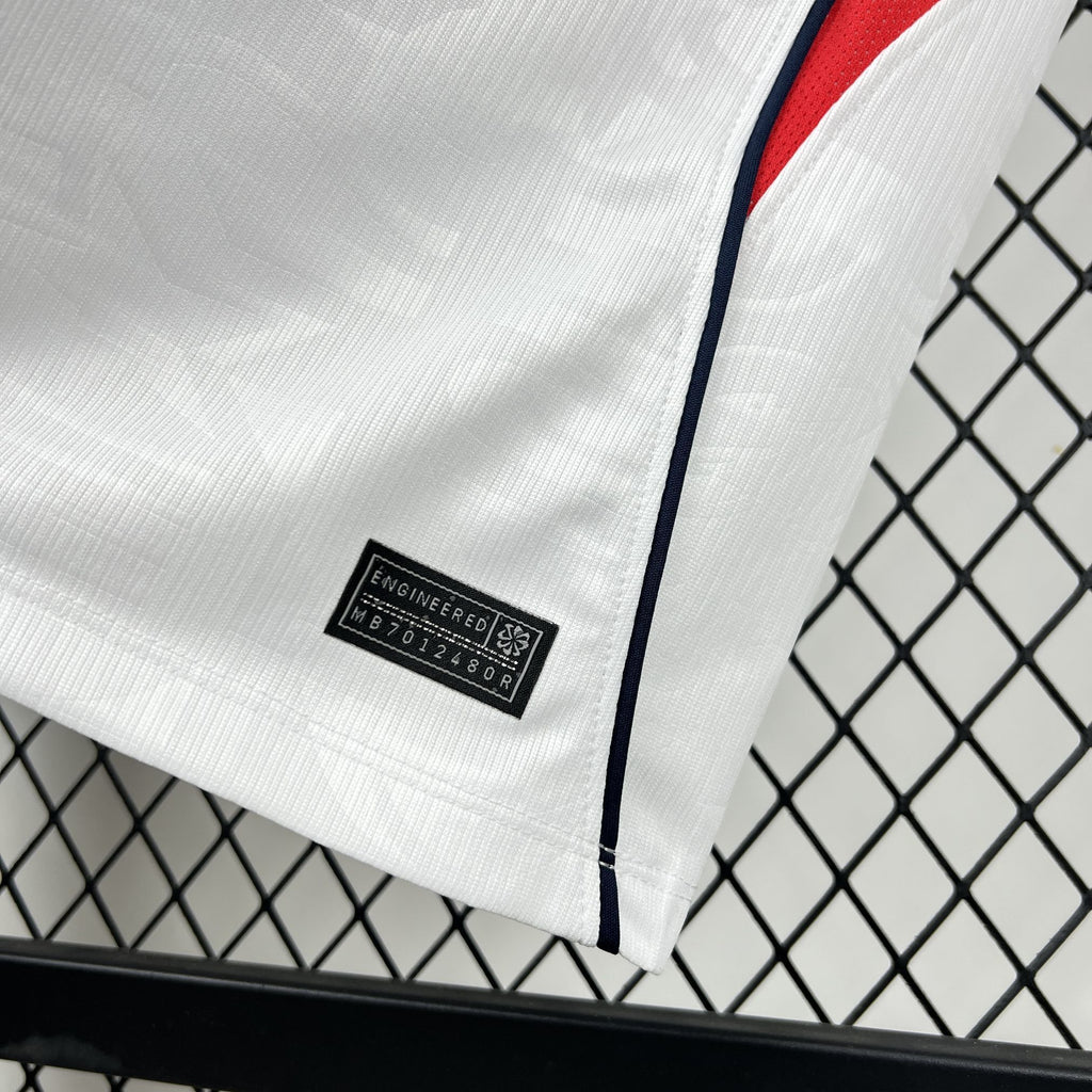 Англија 2026 - Домашен дрес