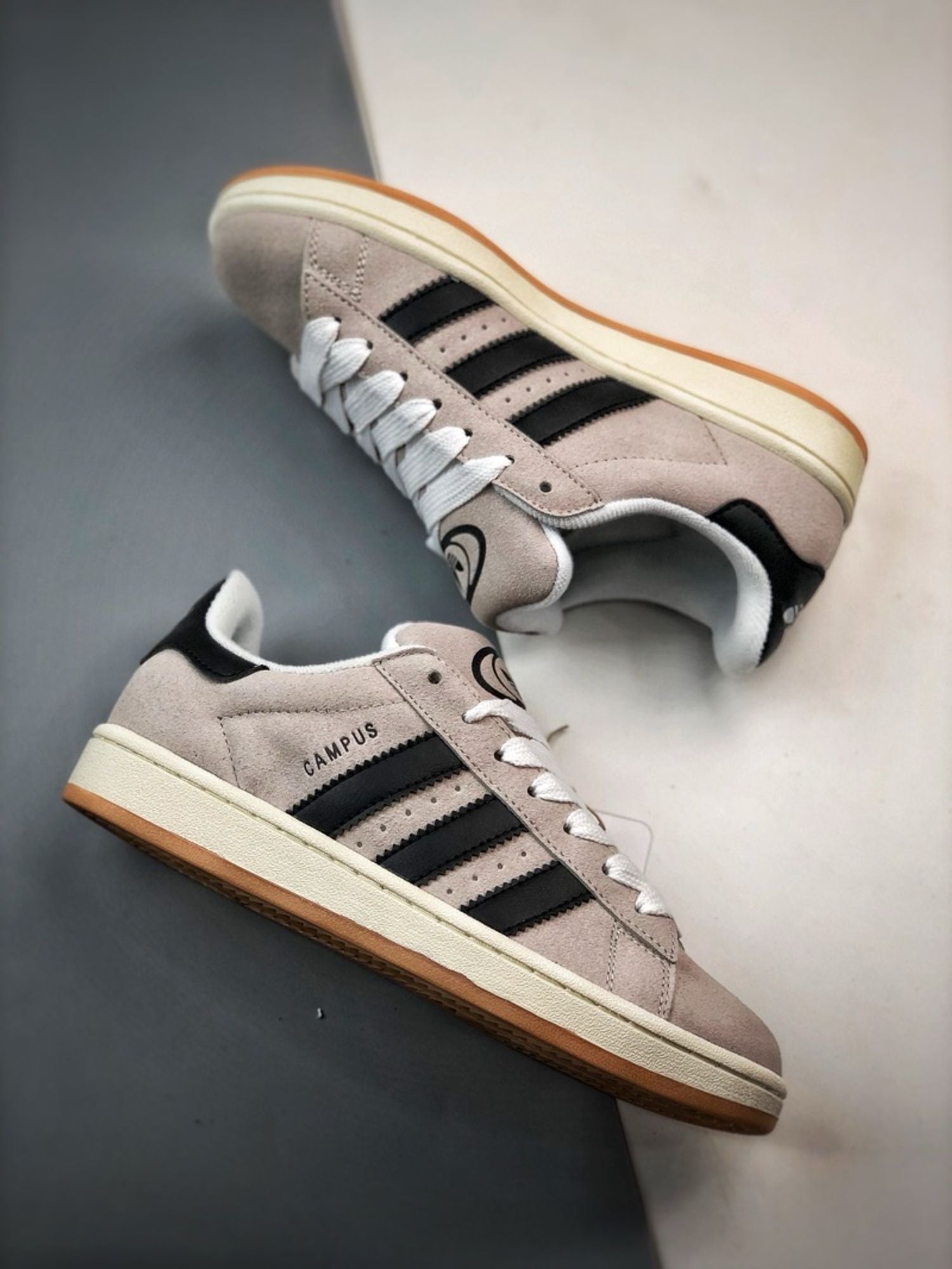 Adidas Campus - 01