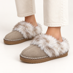 Cozy Fur - Taupe — на нозе