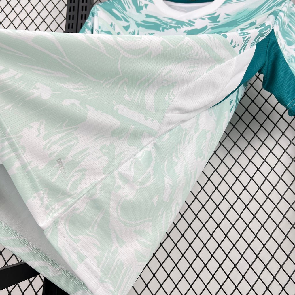 Португалија 2026 - Гостински дрес