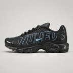 Nike Air Max Plus Tuned Air Black University Blue црни патики - страничен профил