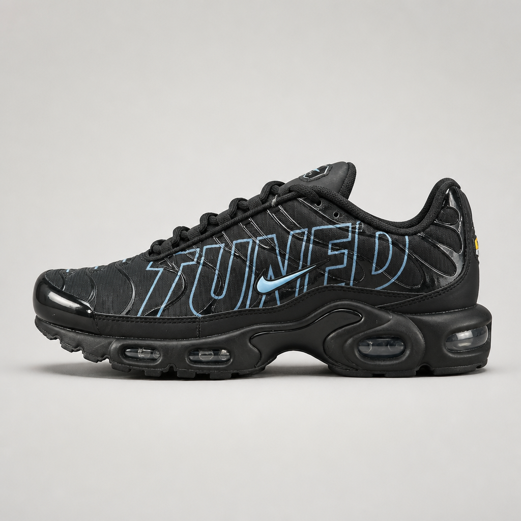 Nike Air Max Plus Tuned Air Black University Blue црни патики - страничен профил