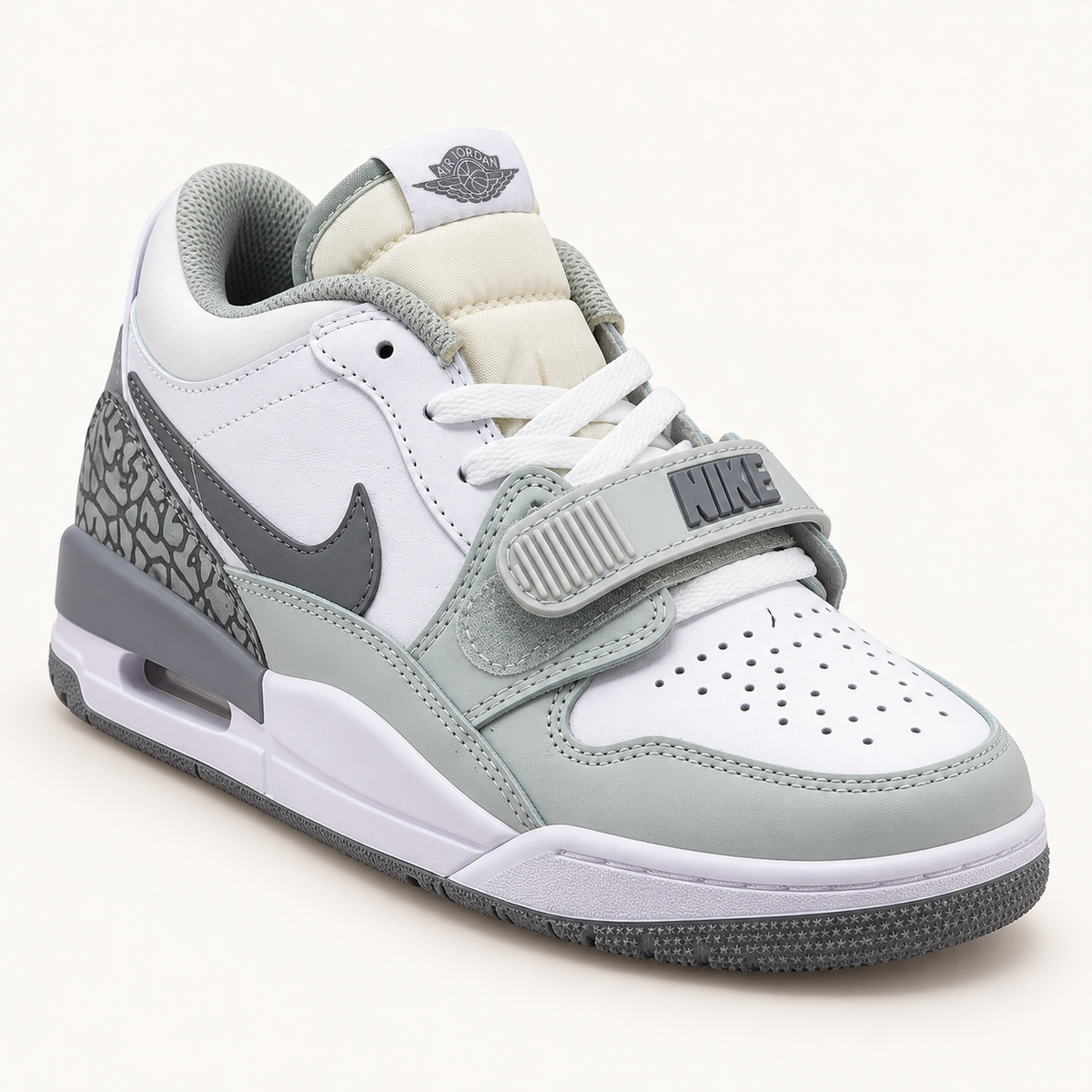 Jordan Legacy 312 Low - White / Light Grey — преден агол