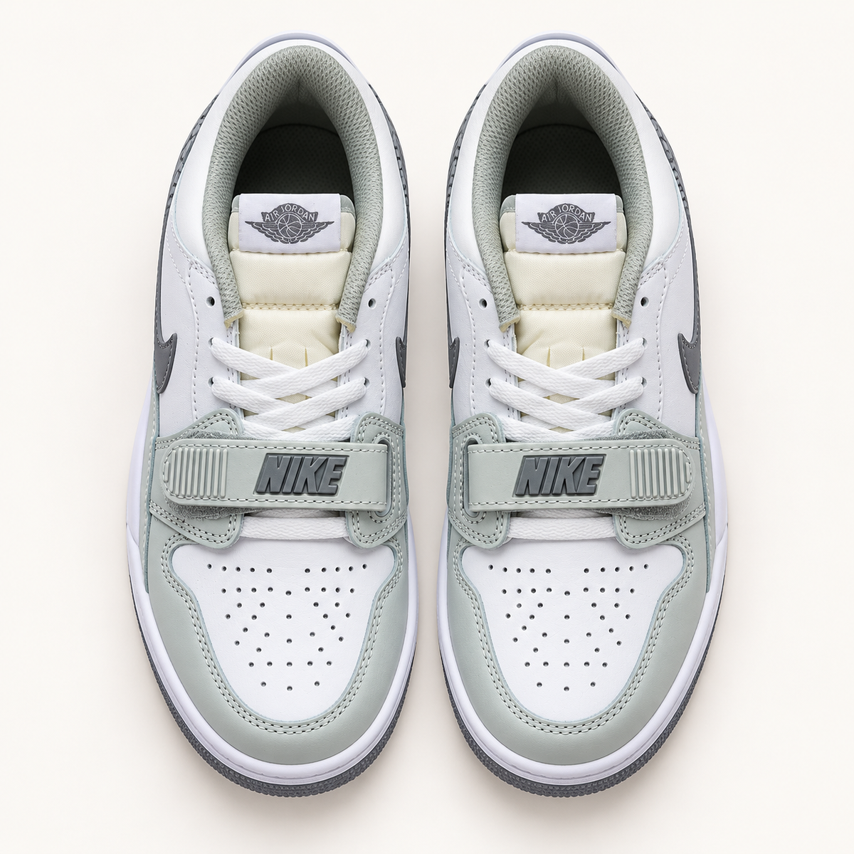 Jordan Legacy 312 Low - White / Light Grey — поглед одозгора
