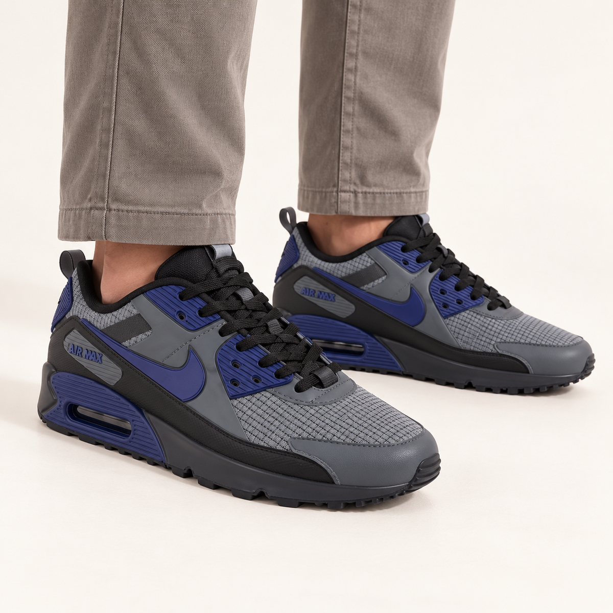 Nike Air Max 90 Drift - Grey / Indigo — на нозе