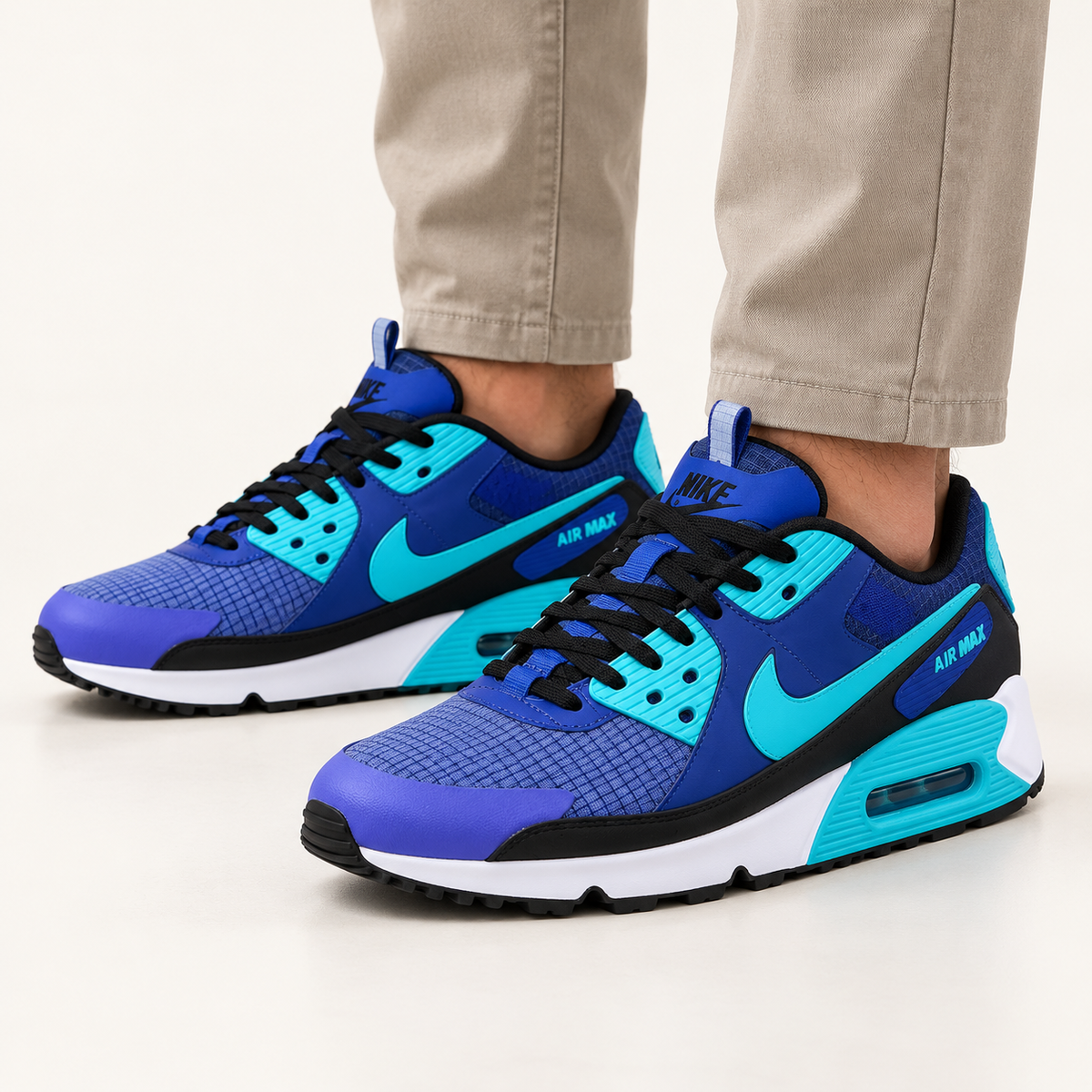 Nike Air Max 90 Drift - Royal / Turquoise — на нозе