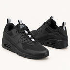 Nike Air Max 90 Drift - Triple Black — пар во студио