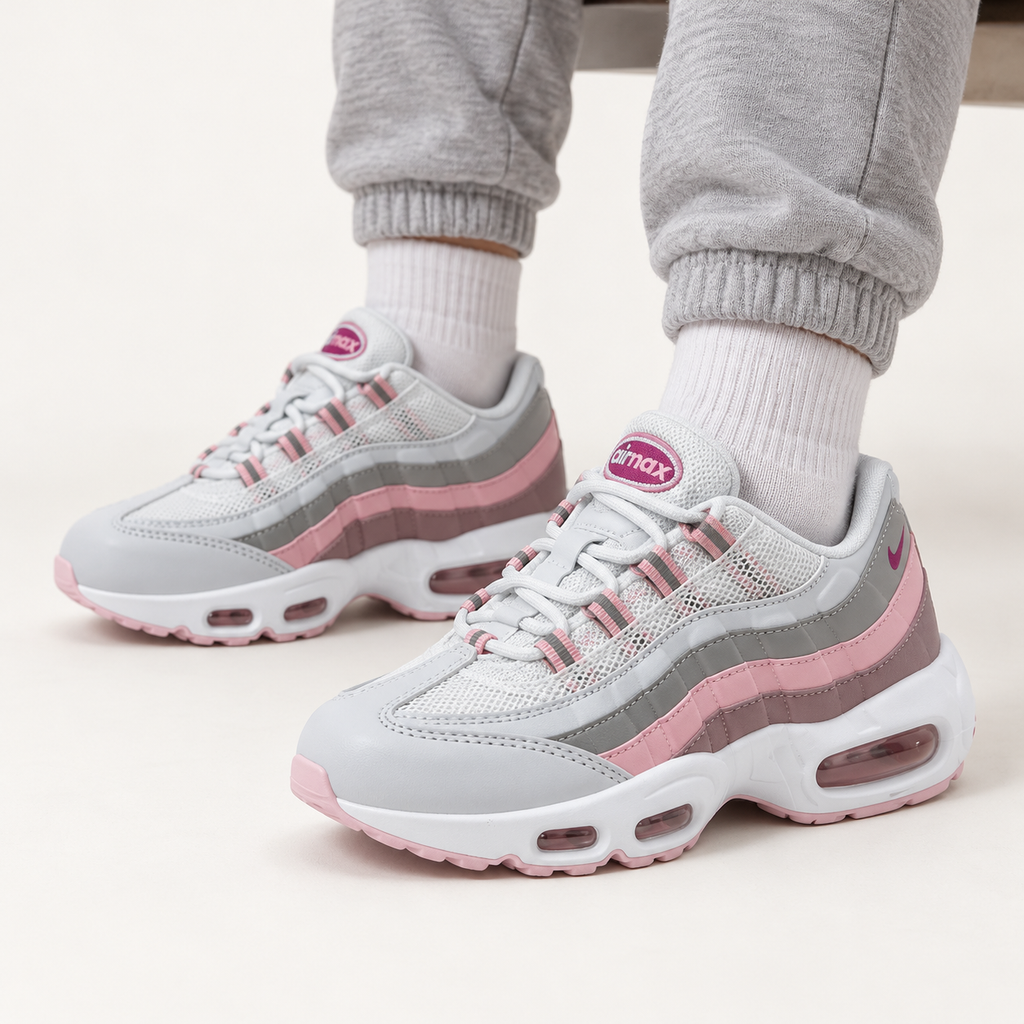 Nike Air Max 95 Kids - White / Pink — на нозе