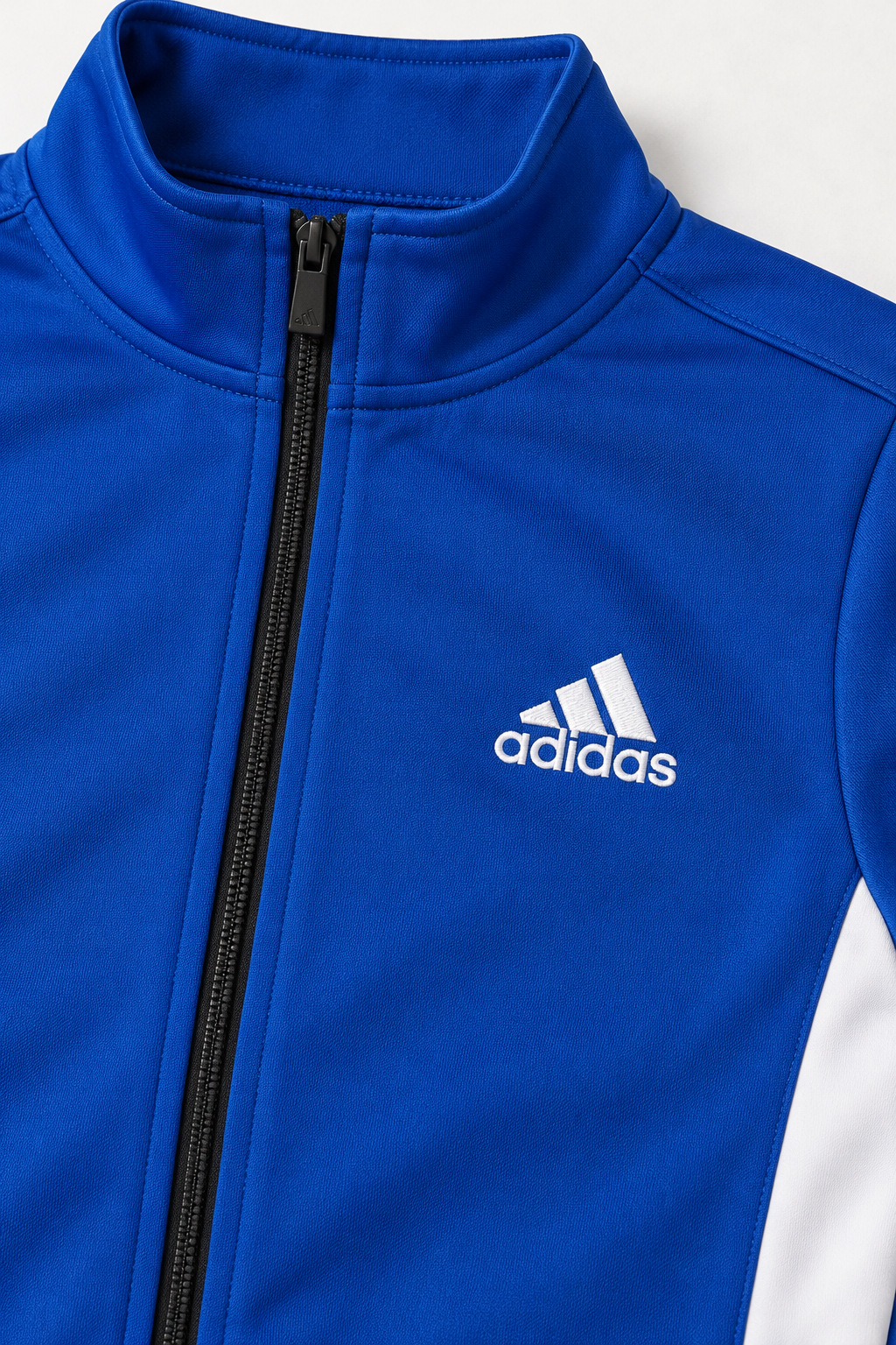 Adidas Panel Track - Women Royal Blue/Black — детали на кројот и шевовите