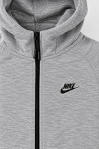 Nike Tech Fleece - Grey — детали на кројот и шевовите
