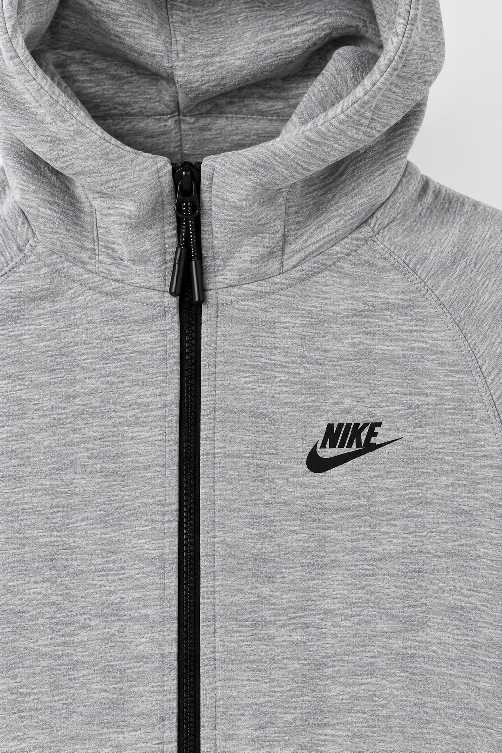 Nike Tech Fleece - Grey — детали на кројот и шевовите