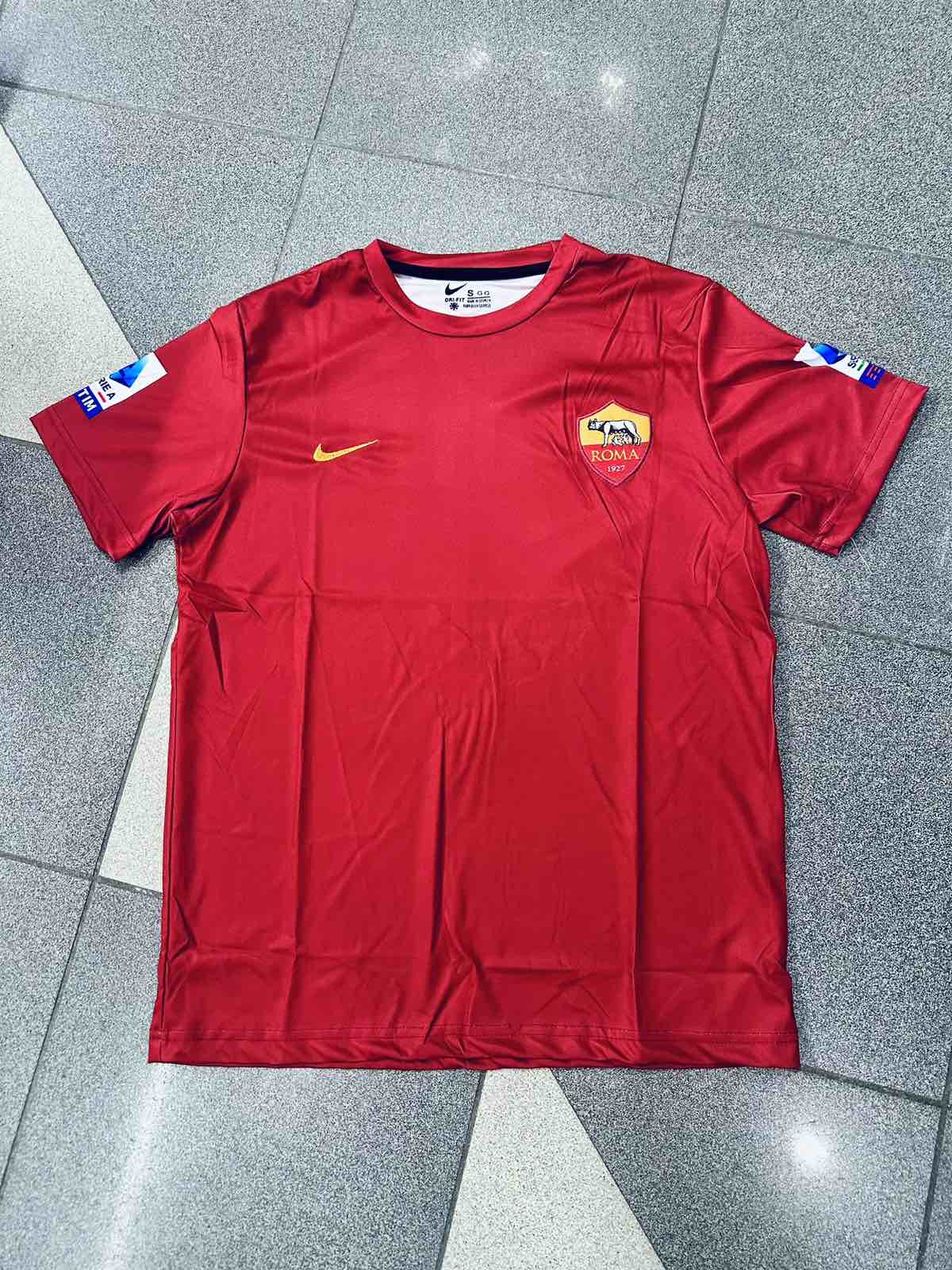 Рома - Ретро Дрес 2016/2017